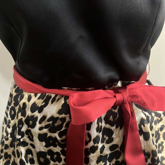 Studio Y Leopard Print Strapless Dress 7/8 | A8 - Picture 3 of 7